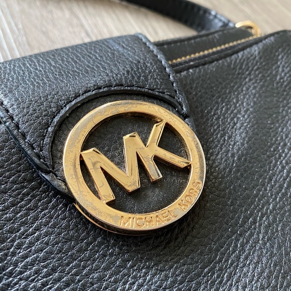 Michael Kors Crossbody Purse - Picture 2 of 6